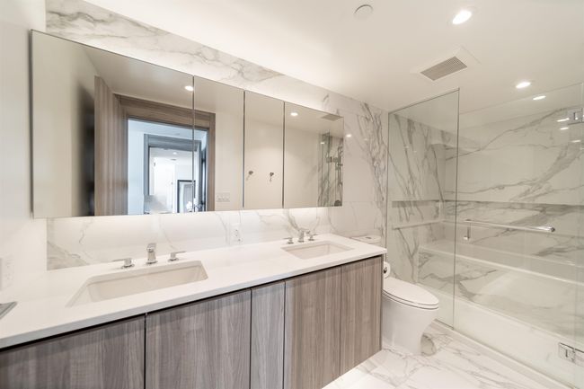3702 - 9887 Whalley Blvd, Condo with 3 bedrooms, 2 bathrooms and 1 parking in Surrey BC | Image 14