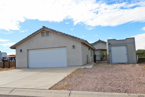 11672 Hopi St, Wellton, AZ, 85356-3668 | Card Image