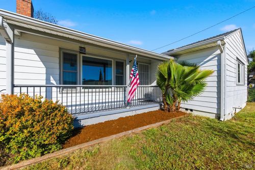 891 Rosewood Avenue, Vallejo, CA, 94591 | Card Image