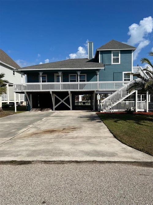 13114 Coronado Dr, Freeport, TX, 77541-8220 | Card Image