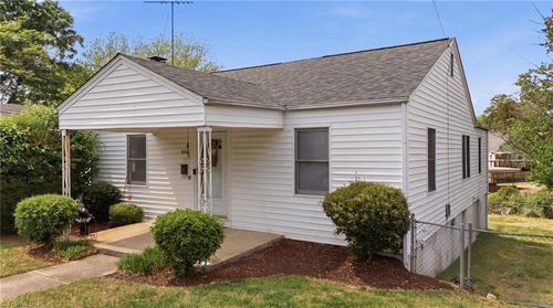 1112 Tipton St, High Point, NC, 27262-6983 | Card Image