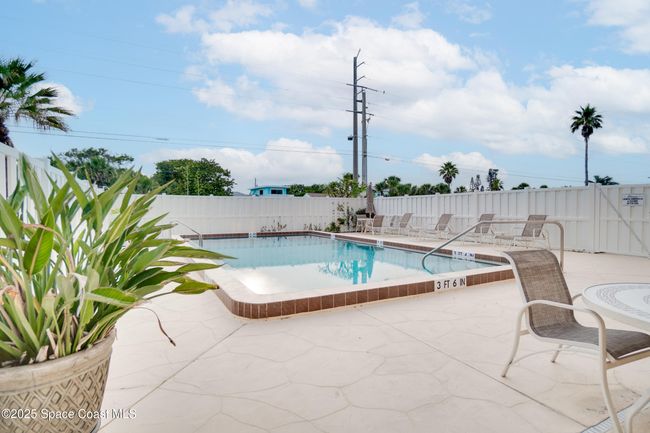 201 - 1527 S Atlantic Ave, Condo with 3 bedrooms, 2 bathrooms and null parking in COCOA BEACH FL | Image 23