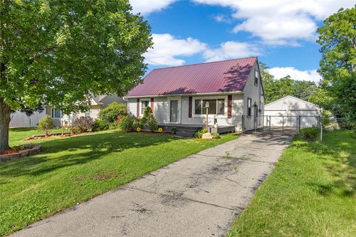 3114 Eastern Ave Ne, Cedar Rapids, IA, 52402-4143 | Card Image