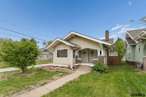 2452 Mary St, Omaha, NE, 68112-3214 | Card Image