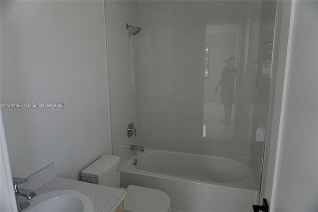 12387 Sw 220 Th St, Townhouse with 3 bedrooms, 2 bathrooms and null parking in Miami FL | Image 10