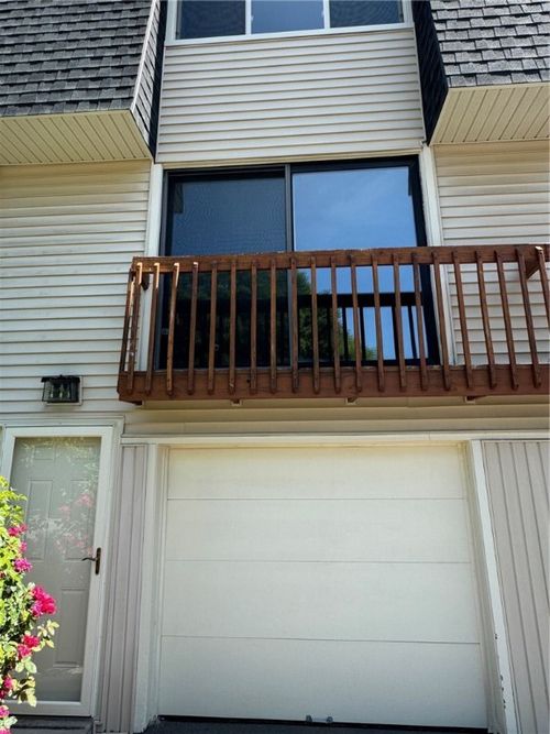 77 Penn Ln, Rochester, NY, 14625-2217 | Card Image