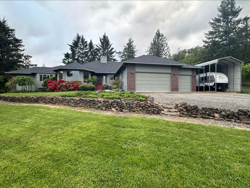 3115 Deer Trail Ln, Medford, OR, 97501-9632 | Card Image