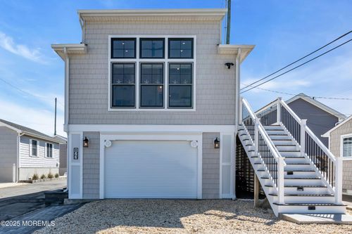 123 W Cove Way, Lavallette, NJ, 08735-1710 | Card Image