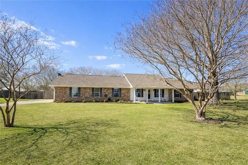 633 Oak Ridge Dr, Marksville, LA, 71351-2005 | Card Image