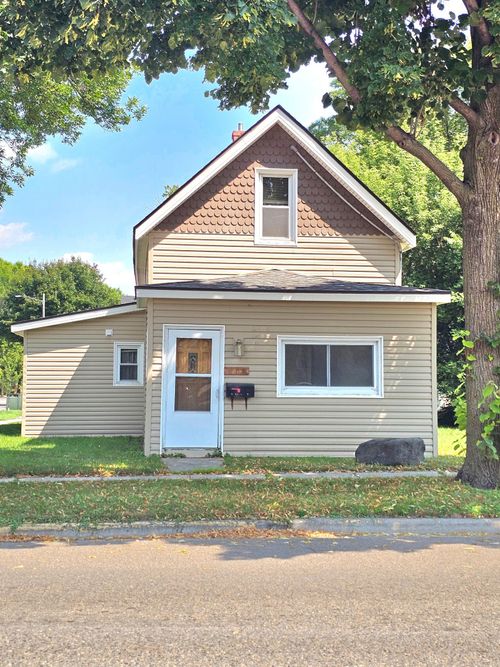 801 5th St Sw, Willmar, MN, 56201-3416 | Card Image