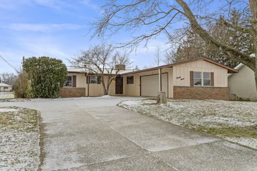 27 Tanglewood Dr, Delaware, OH, 43015-1238 | Card Image