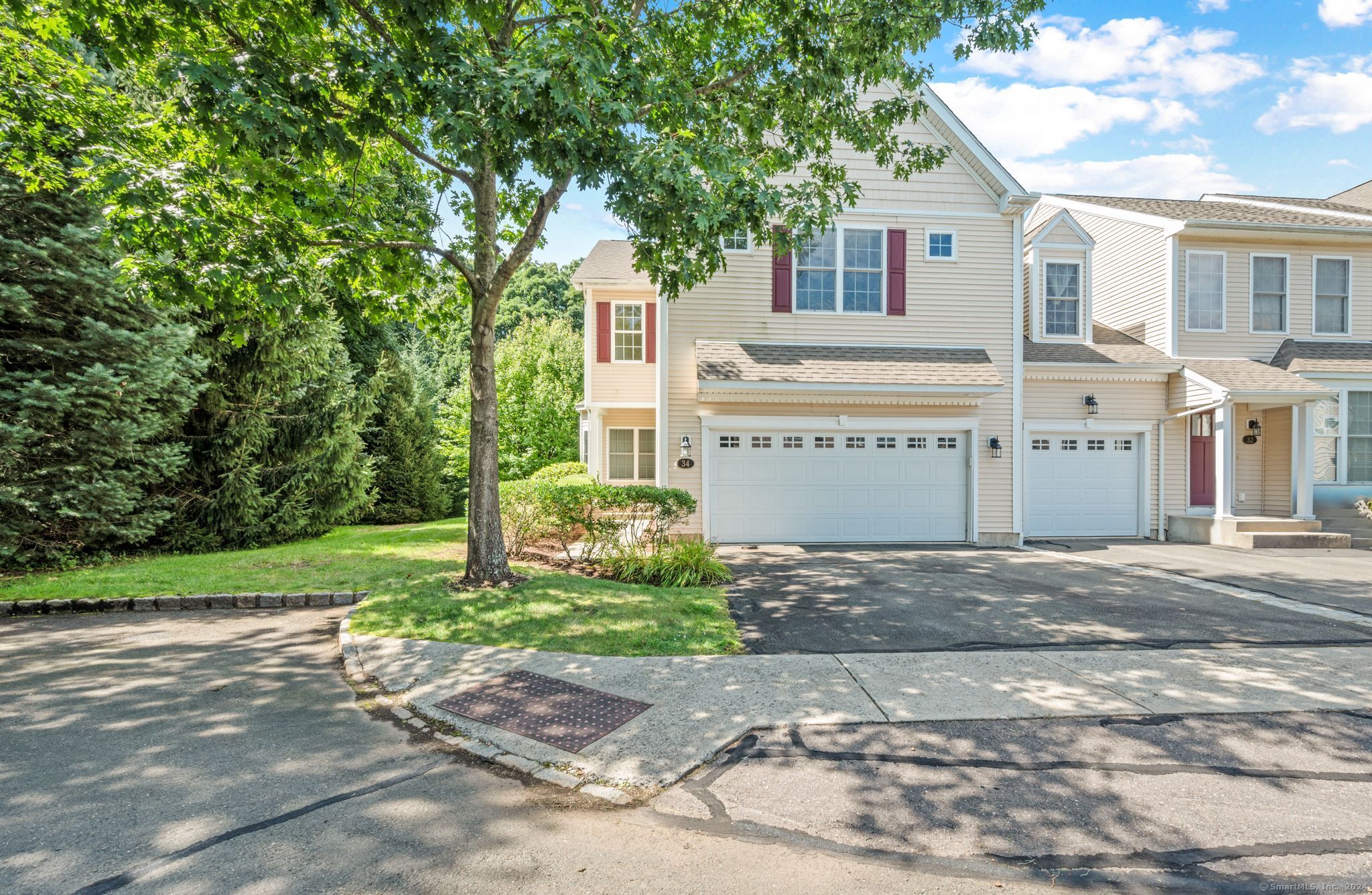 Chaplin St, Newington, CT 06111
