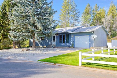 1125 E Evergreen Dr, Medical Lake, WA, 99022-8718 | Card Image