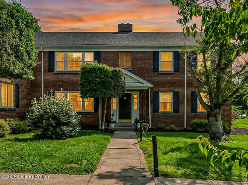 203b-3621 Brownsboro Rd, Louisville, KY, 40207-1809 | Card Image