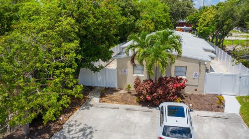 24 Sw 4th Ave, Delray Beach, FL, 33444-2506 | Card Image