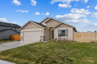 842 Sw Levant Way, House other with 3 bedrooms, 2 bathrooms and 2 parking in Mountain Home ID | Image 2