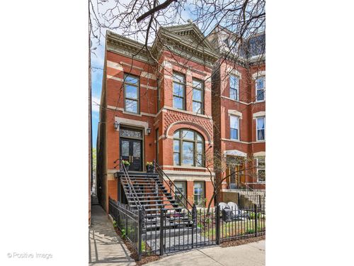 1833 W Evergreen Ave, Chicago, IL, 60622-1924 | Card Image