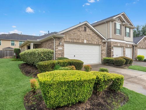 16010 Sweetwater Fields Ln, Tomball, TX, 77377-2843 | Card Image