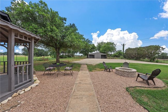 1648 Old Ranch Rd, House other with 5 bedrooms, 3 bathrooms and null parking in China Spring TX | Image 29