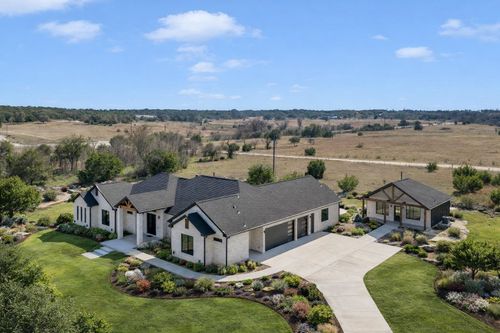 138 Cloudwood Ranch Rd, Briggs, TX, 78608-2001 | Card Image