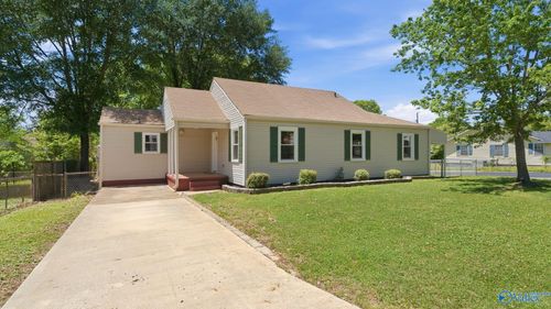 3929 Cypress Ave Sw, Huntsville, AL, 35805-3413 | Card Image