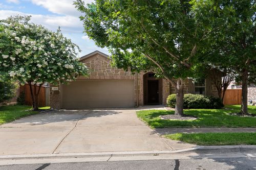 4517 Chestnut Meadows Bnd, Georgetown, TX, 78626-7143 | Card Image