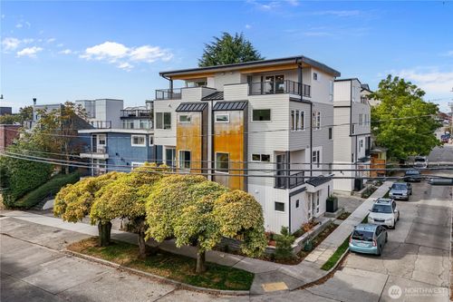 4469 Linden Ave N, Seattle, WA, 98103-7251 | Card Image