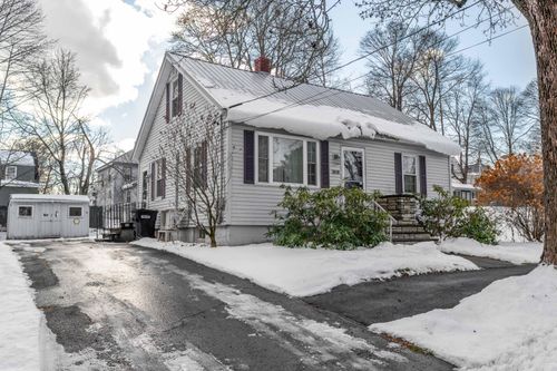 52 Earle Avenue, Bangor, ME, 04401 | Card Image
