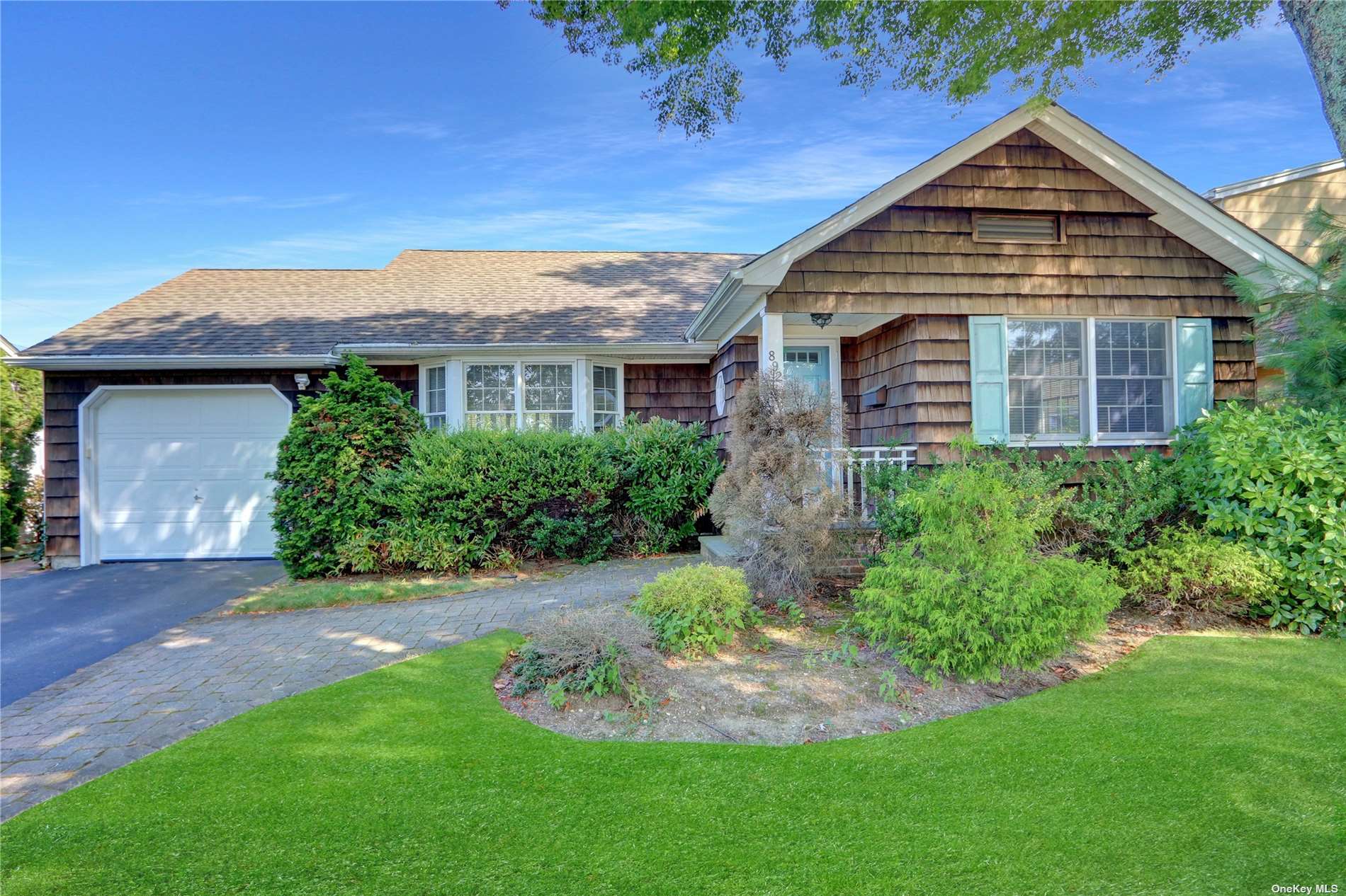 Lilac Dr, Massapequa, NY 11758