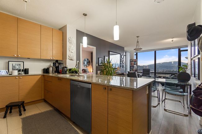 2005 - 110 Brew St, Condo with 2 bedrooms, 2 bathrooms and 1 parking in Port Moody BC | Image 4