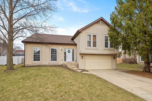 1343 Knollwood Cir, Crystal Lake, IL, 60014-1824 | Card Image