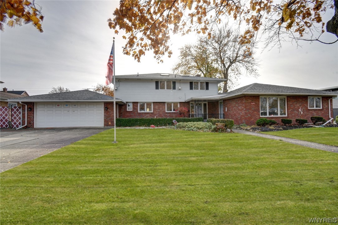 1579 Sheridan Drive, For Sale in TonawandaTown Zoocasa