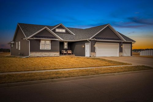 1721 Waxwing Ln, Holmen, WI, 54636-5333 | Card Image