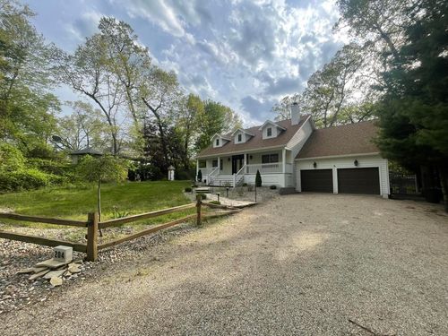 204 Talahi Trl, Michigan City, IN, 46360-8100 | Card Image