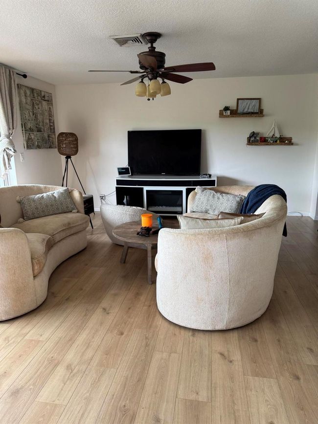 APT-6 - 404 Pine Tree Ct, Condo with 2 bedrooms, 2 bathrooms and null parking in Atlantis FL | Image 18