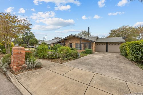 810 Clearview Dr, San Antonio, TX, 78228-1006 | Card Image