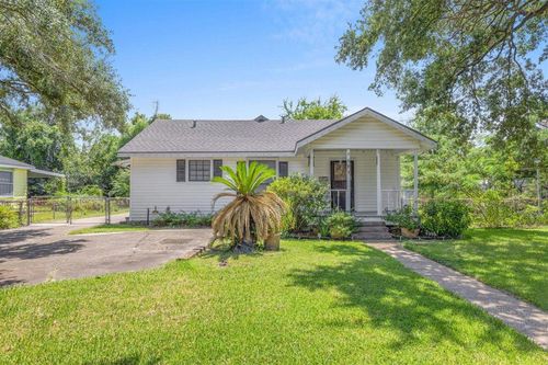 1408 13th St, Lake Charles, LA, 70601-7614 | Card Image