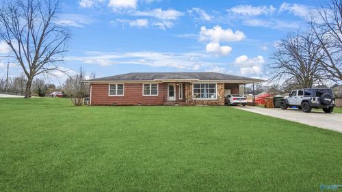 1406 Main Street West, Hartselle, AL, 35640 | Card Image