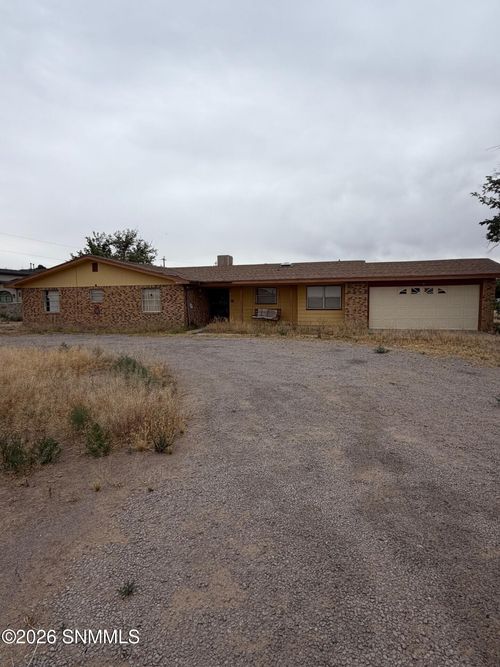 1430 Burke Rd, Las Cruces, NM, 88007-8041 | Card Image