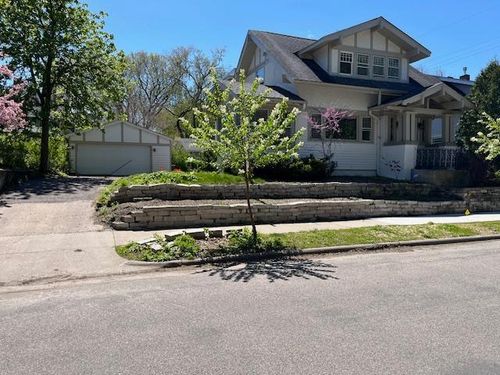 3011 W 47th St, Minneapolis, MN, 55410-1856 | Card Image