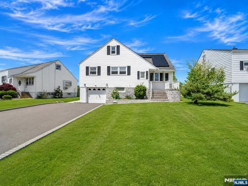 19 Jonquil Cir, Fords, NJ, 08863-1208 | Card Image