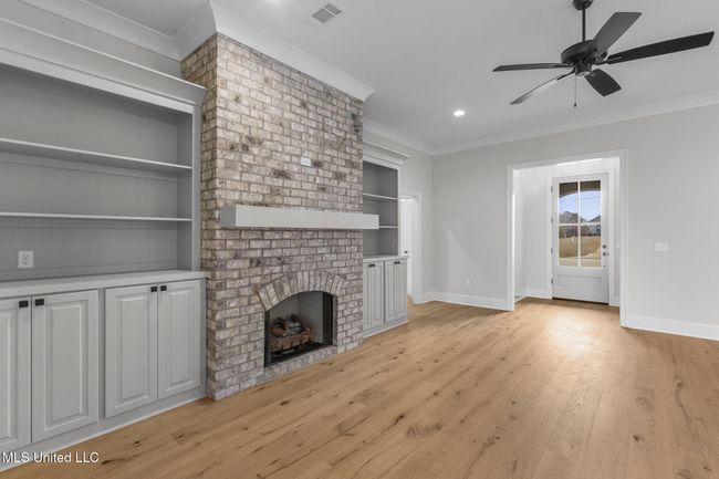 11-web-or-mls-202 Lizzy-12 | Image 9