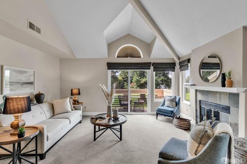 358 S Overlook Dr, San Ramon, CA, 94582-4545 | Card Image
