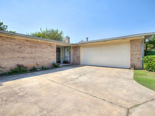 6712 Nw 61st St, Warr Acres, OK, 73122-7025 | Card Image