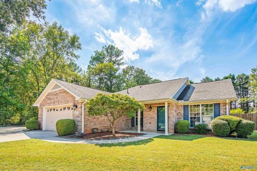 122 Sunnyfield Dr, Madison, AL, 35758-6816 | Card Image