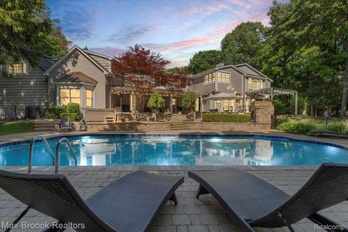 27200 Ovid Ct, Franklin, MI, 48025-1036 | Card Image