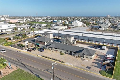 121 Cut Off Rd, Port Aransas, TX, 78373-4271 | Card Image