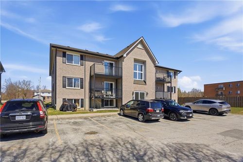 312-50 Campbell Crt, Stratford, ON, N5A7T6 | Card Image