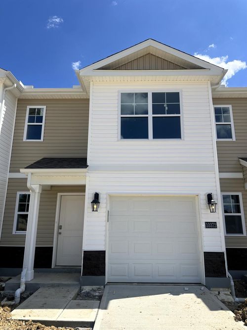 10372 Mae Court, Colerain Twp, OH, 45251 | Card Image