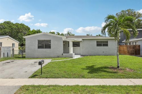 2817 Sw 8th St, Fort Lauderdale, FL, 33312-2108 | Card Image
